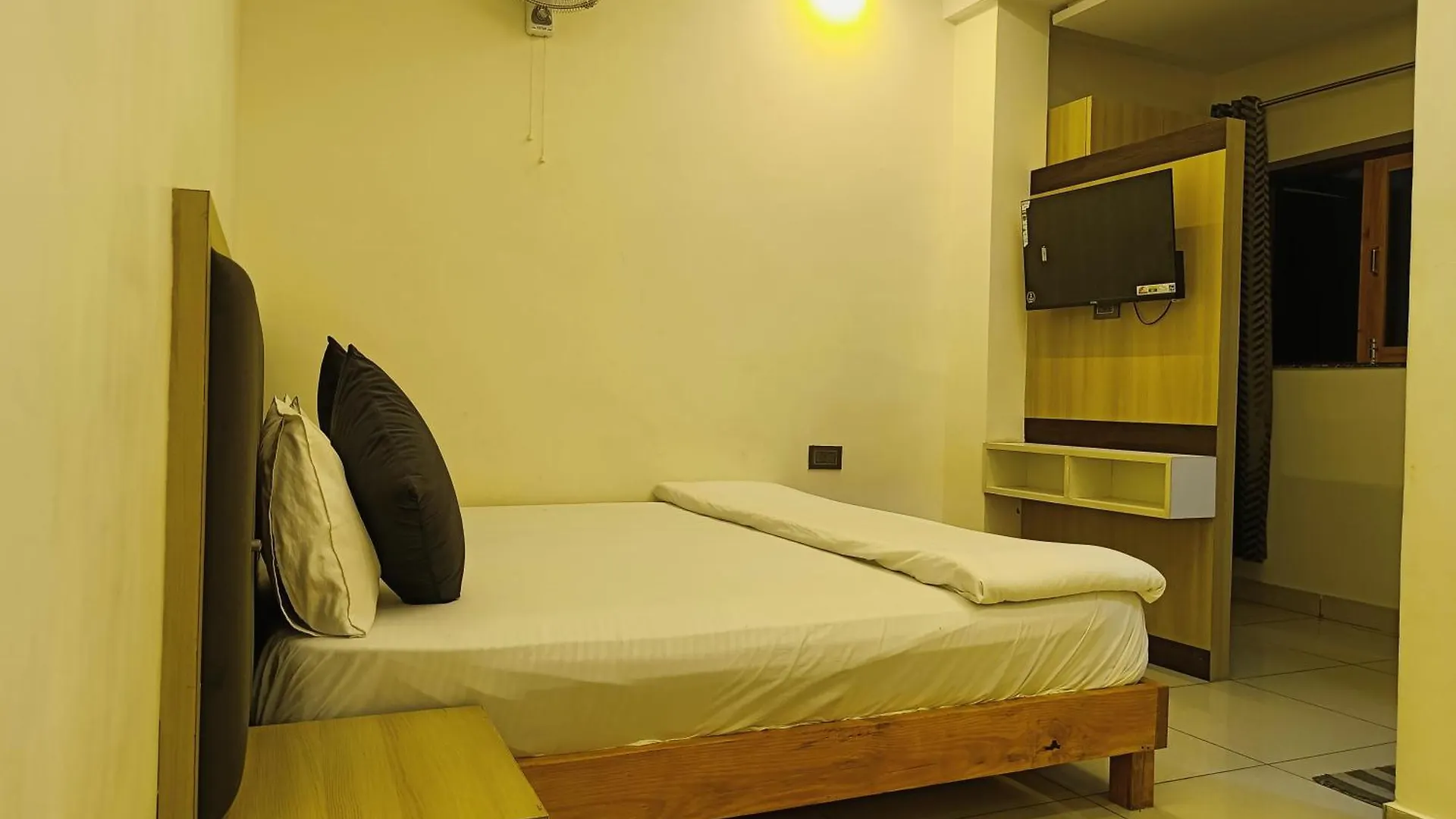 Good Vibes Hotel Agra  India